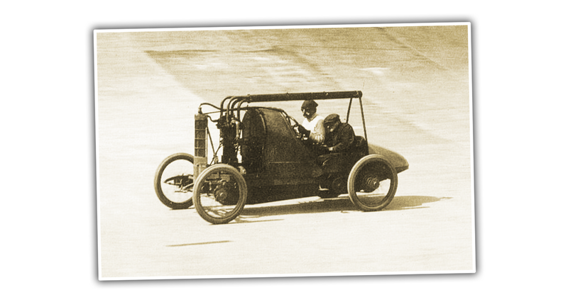 Illustration for article titled These Old Lion-Peugeot Grand Prix Cars are a Great Example of How Rules Can Breed Madness